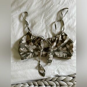 🌿 S O L D 🌿 Benoa Ari Top in Butterfly Ginger